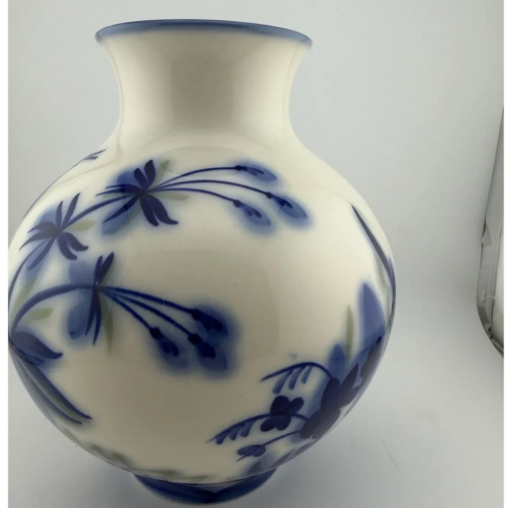 Lomonosov Large Blue & White Porcelain Vase Made in USSR Cobalt Blue Floral